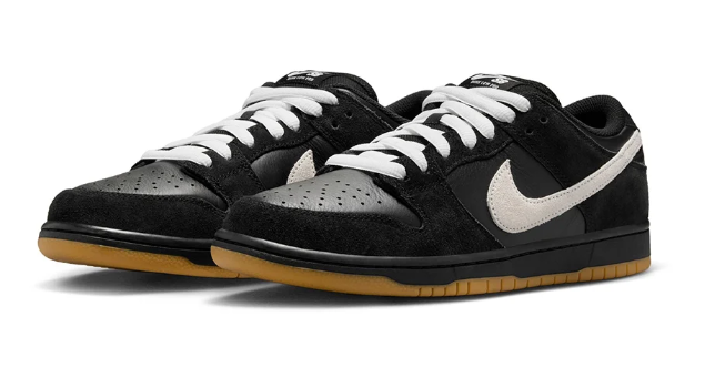 Nike SB Dunk Low Pro 'Black / White' | Darkroom Routine