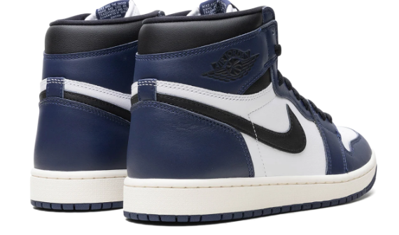 Air Jordan 1 Retro High OG 'Midnight Navy' | Quiet Latitude DZ5485-401