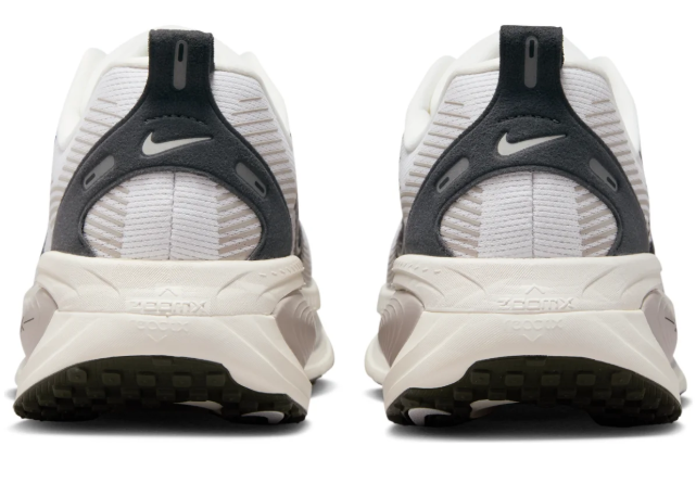 Nike Air Zoom Vomero 18 Run Pack Summit White | Dawn Circuit